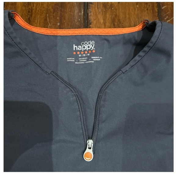 New Code Happy Scrub Top M - Picture 2 of 2